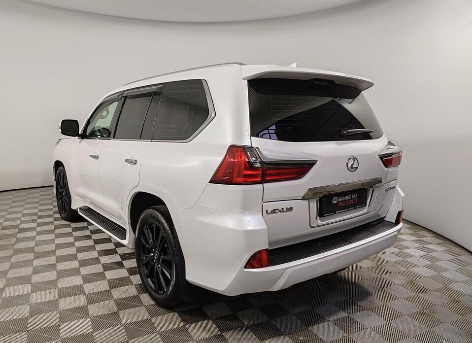 Lexus LX, III Рестайлинг 2 570 5.7 AT (367 л.с.) 4WD