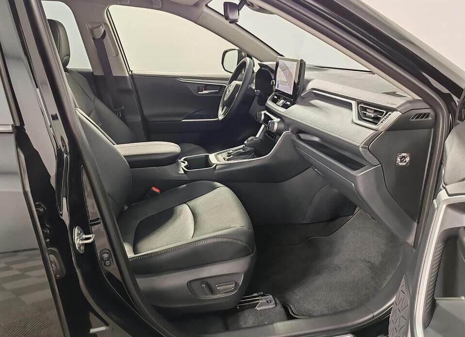 Toyota RAV4, V (XA50) 2.0 CVT (173 л.с.) 4WD