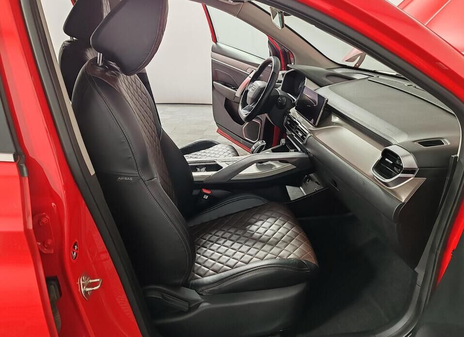 Geely Coolray, I 1.5 AMT (150 л.с.)