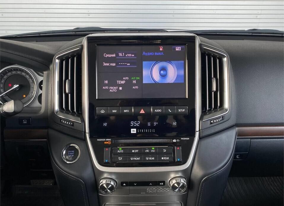 Toyota Land Cruiser, 200 Series Рестайлинг 2 4.5d AT (249 л.с.) 4WD