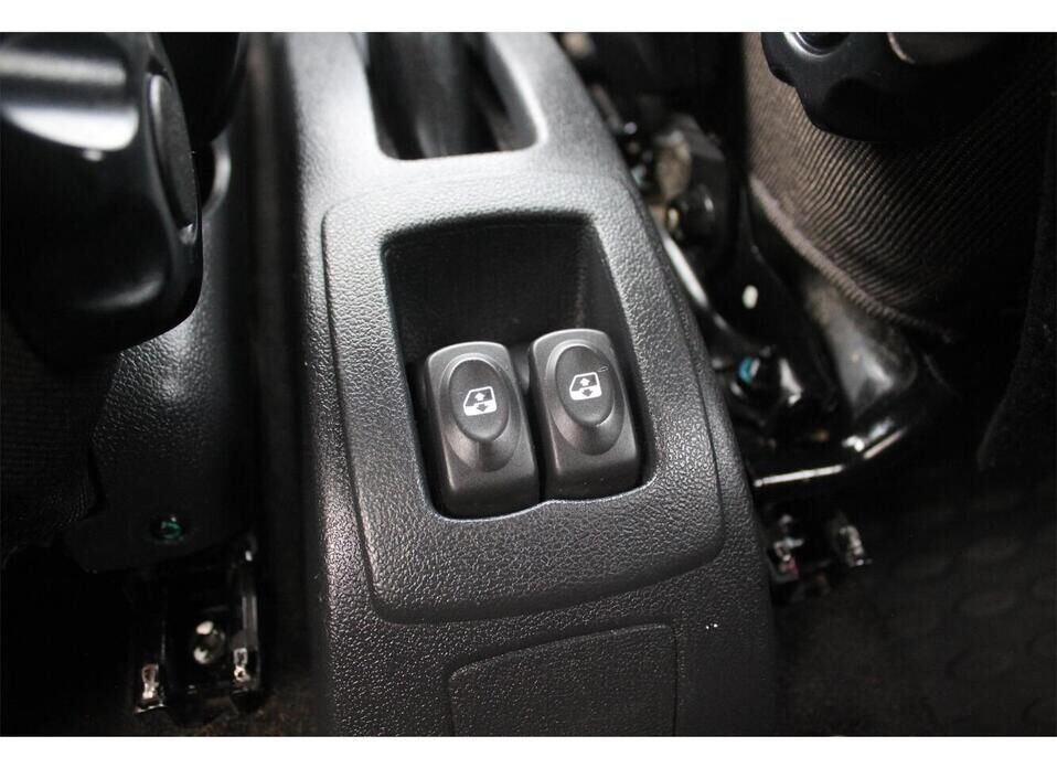 LADA (ВАЗ) Largus, I 1.6 MT (105 л.с.)