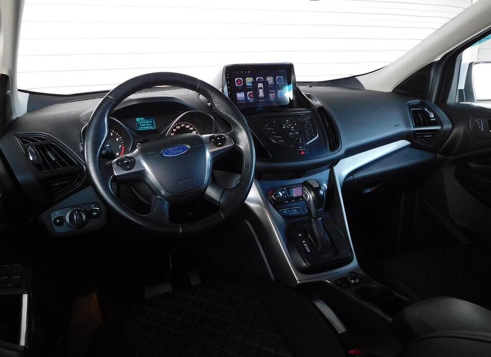 Ford Kuga 2.5 AT (150 л.с.)