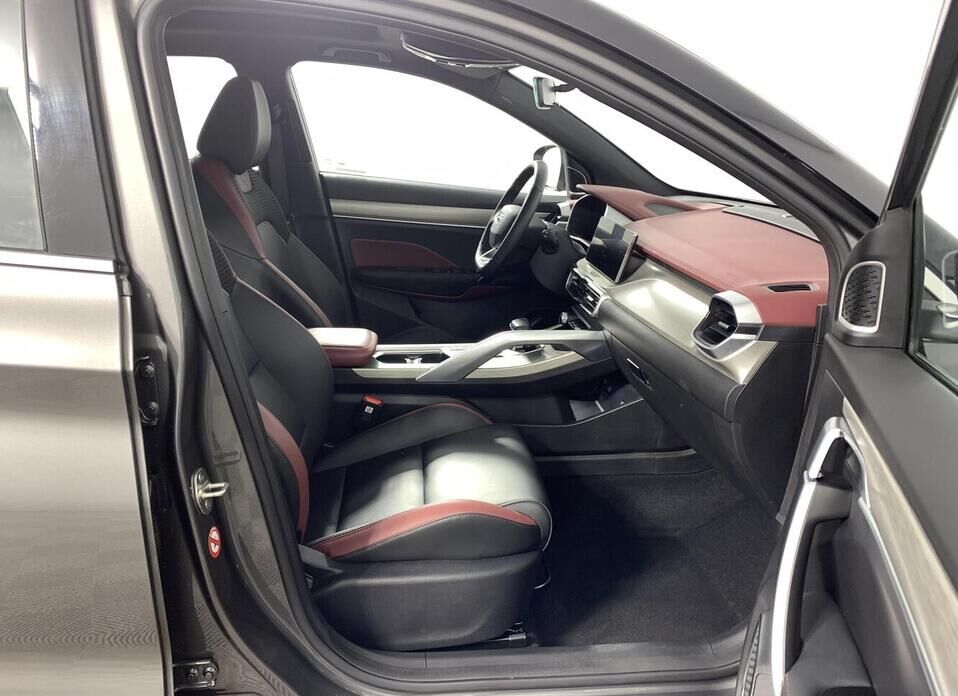 Geely Coolray, I 1.5 AMT (150 л.с.)