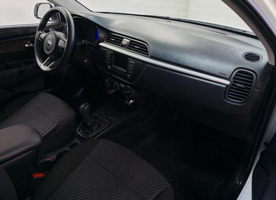 Kia Rio, IV X-Line 1.4 MT (100 л.с.)