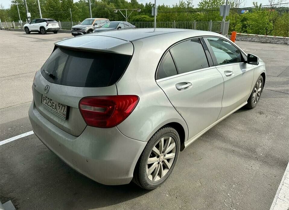 Mercedes-Benz A-Класс 180 1.6 AMT (122 л.с.)