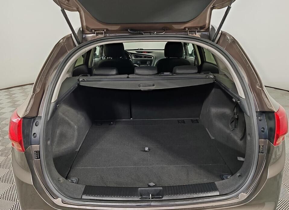 Kia Ceed, II Рестайлинг 1.6 AT (130 л.с.)