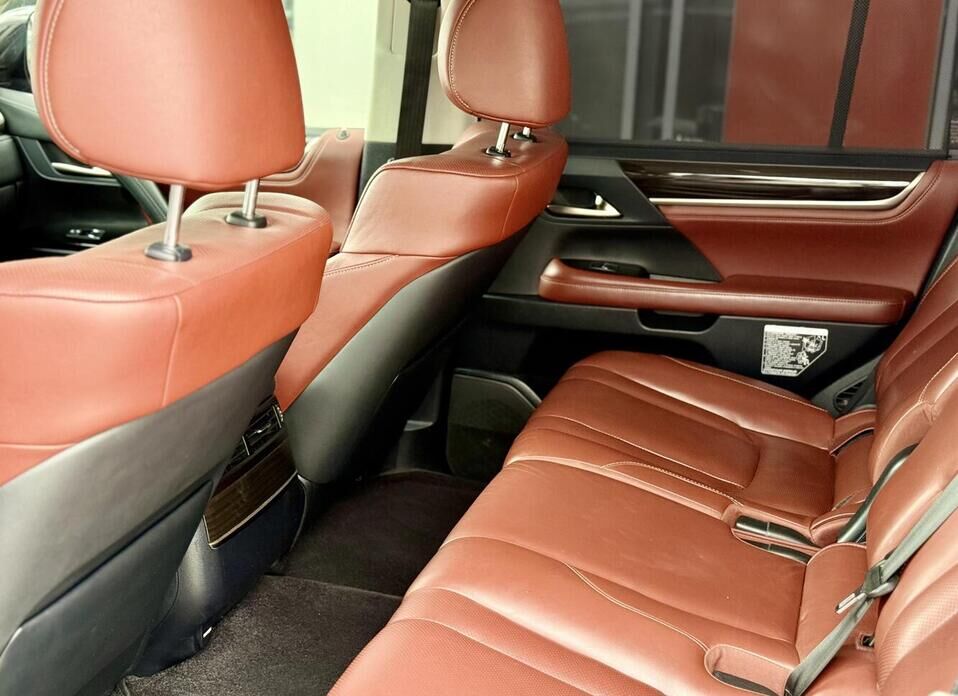 Lexus LX 450d 4.5d AT (272 л.с.) 4WD