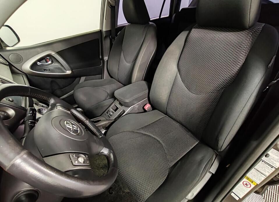 Toyota RAV4 2.4 AT (170 л.с.) 4WD