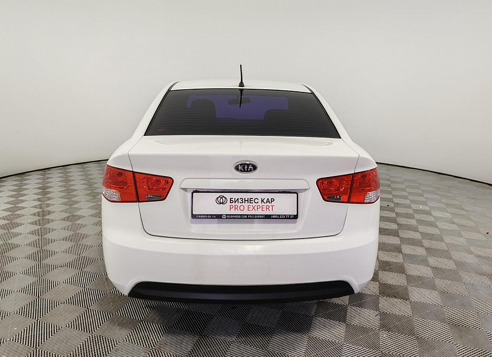 Kia Cerato, II 5-speed 1.6 MT (126 л.с.)