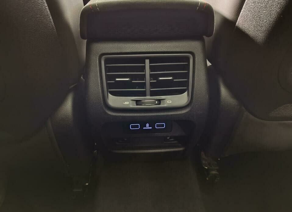Geely Tugella 2.0 AT (238 л.с.) 4WD