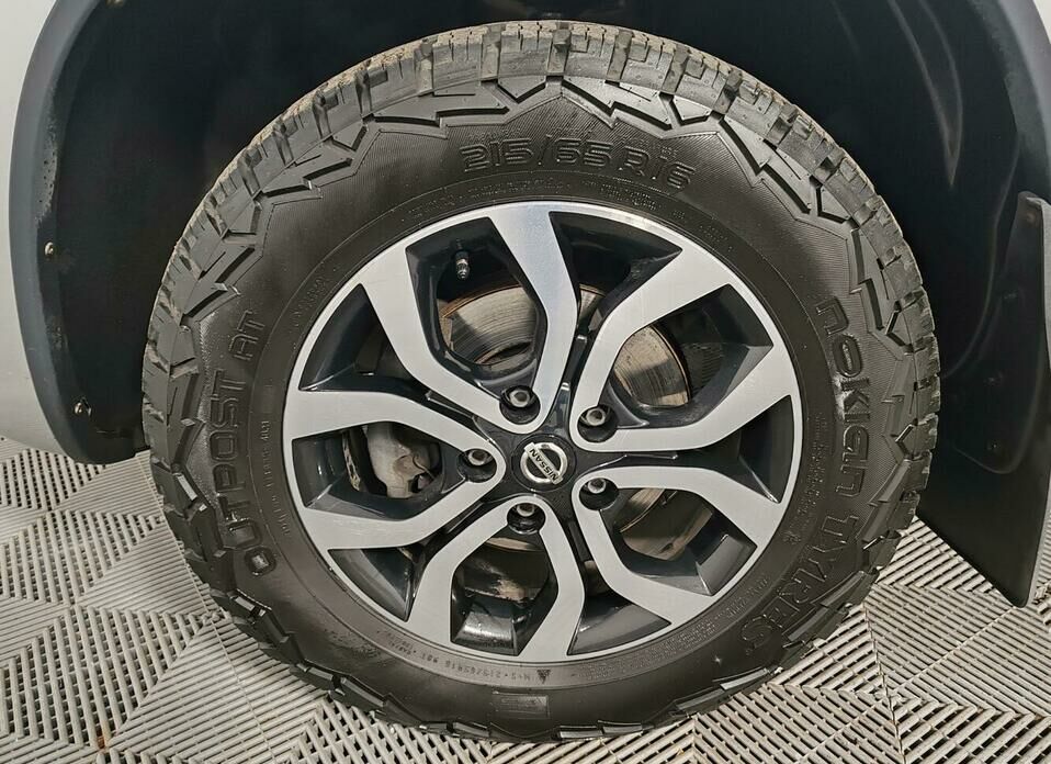 Nissan Terrano 2.0 AT (143 л.с.) 4WD