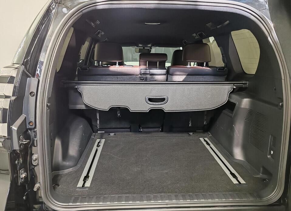 Toyota Land Cruiser Prado, 150 Series Рестайлинг 3 4.0 AT (249 л.с.) 4WD