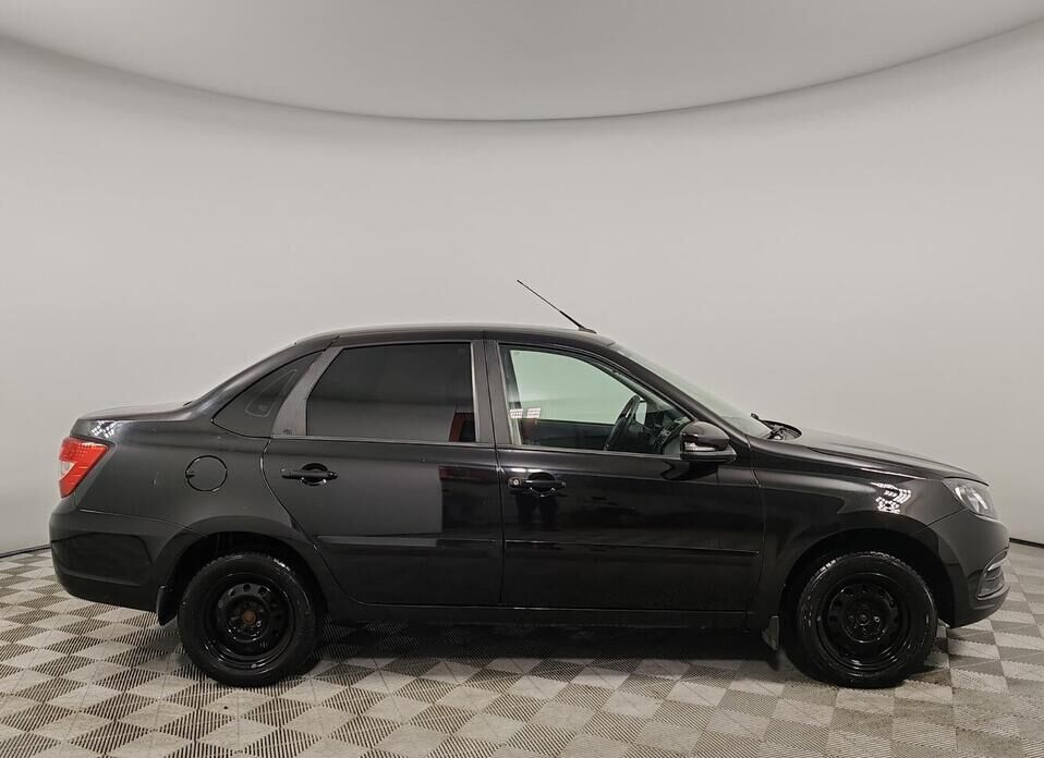 LADA (ВАЗ) Granta 1.6 MT (87 л.с.)