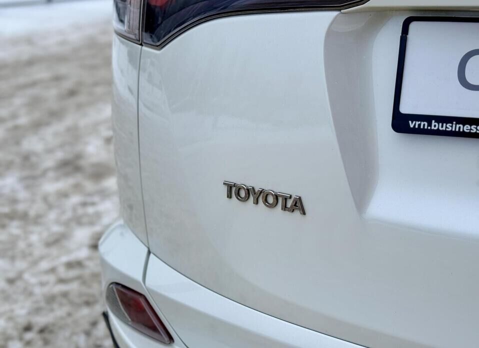 Toyota RAV4, IV (XA40) Рестайлинг 2.5 AT (180 л.с.) 4WD