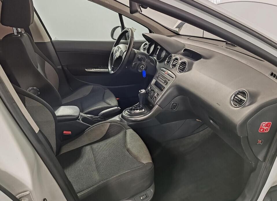 Peugeot 308, I 1.6 AT (120 л.с.)