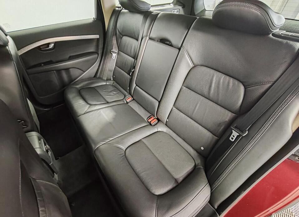 Volvo XC70, II 3.2 AT (238 л.с.) 4WD