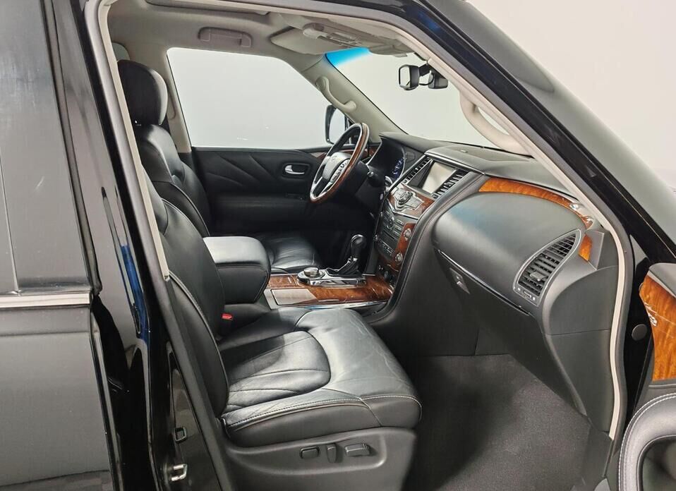 Infiniti QX80, I Рестайлинг 5.6 AT (405 л.с.) 4WD