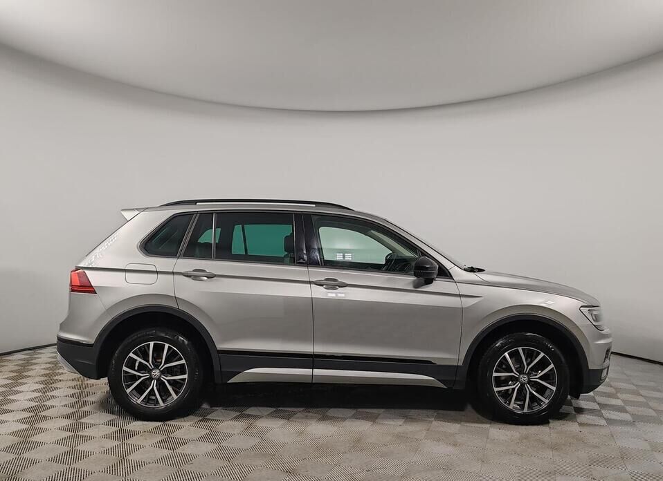 Volkswagen Tiguan, II 2.0d AMT (150 л.с.) 4WD