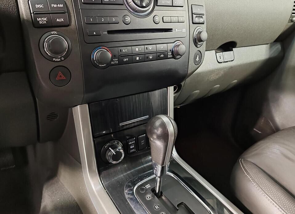 Nissan Pathfinder, III Рестайлинг 3.0d AT (231 л.с.) 4WD
