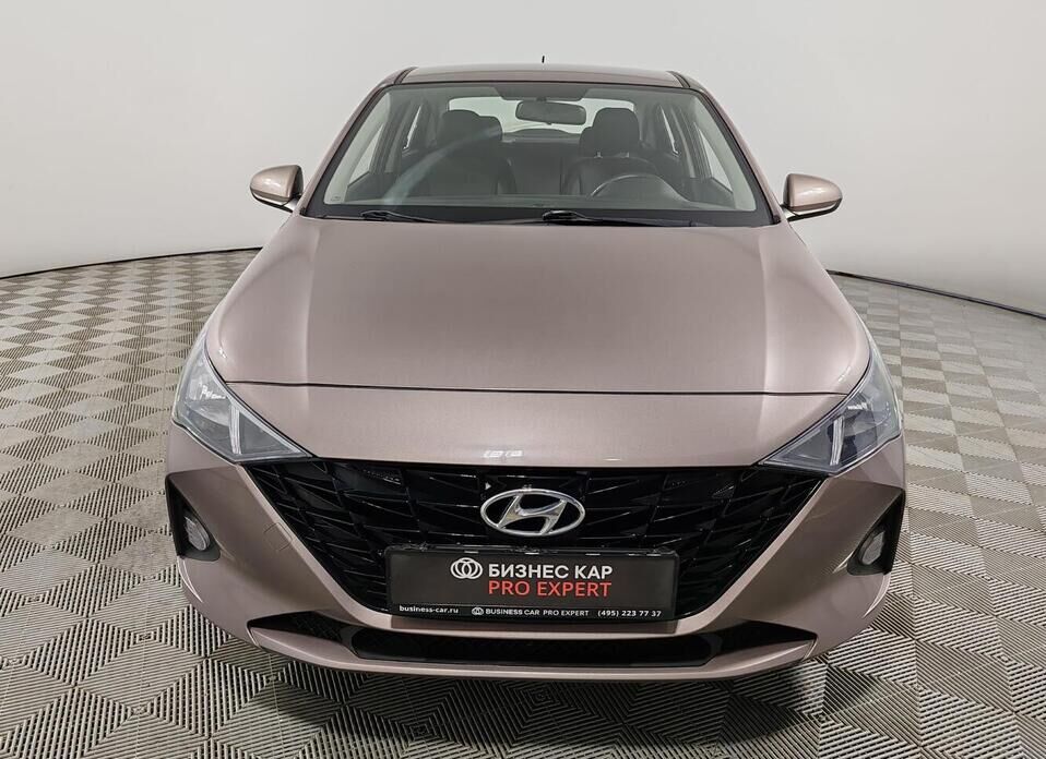 Hyundai Solaris 1.6 MT (123 л.с.)