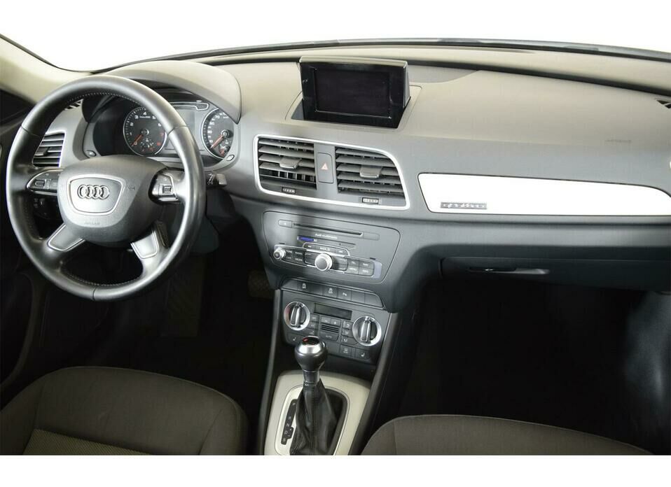 Audi Q3 2.0 AMT (211 л.с.) 4WD