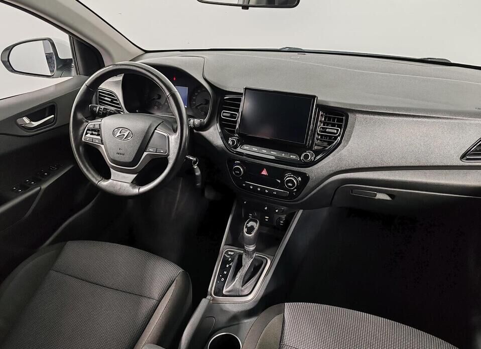 Hyundai Solaris 1.6 AT (123 л.с.)