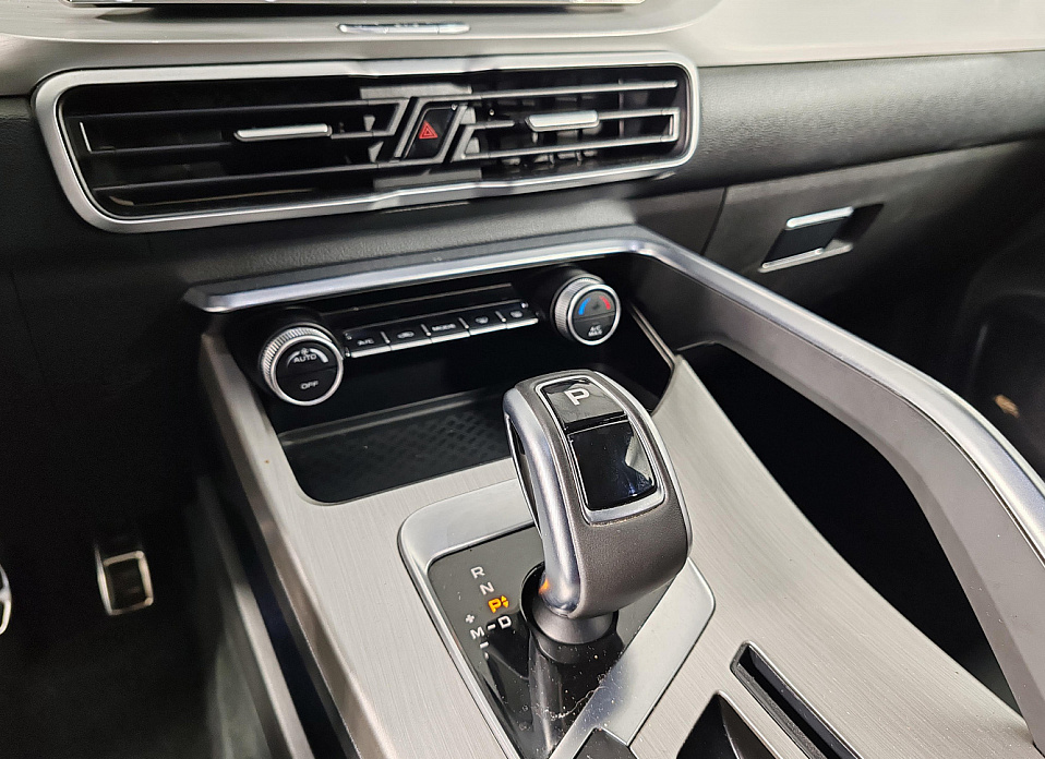 Geely Coolray, I 1.5 AMT (150 л.с.)