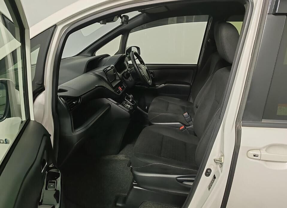 Toyota Voxy, III (R80) 1.8hyb CVT (99 л.с.)