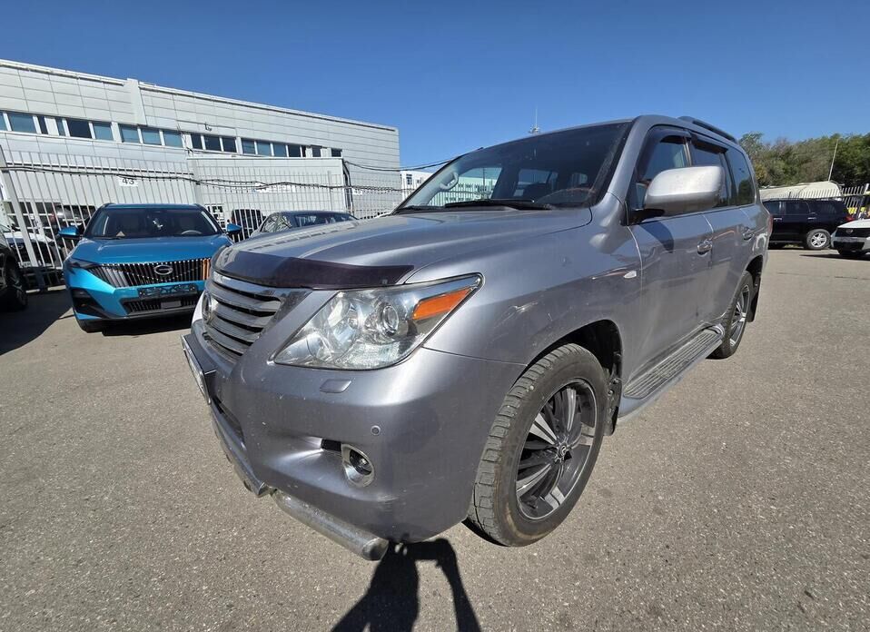 Lexus LX, III 570 5.7 AT (367 л.с.) 4WD