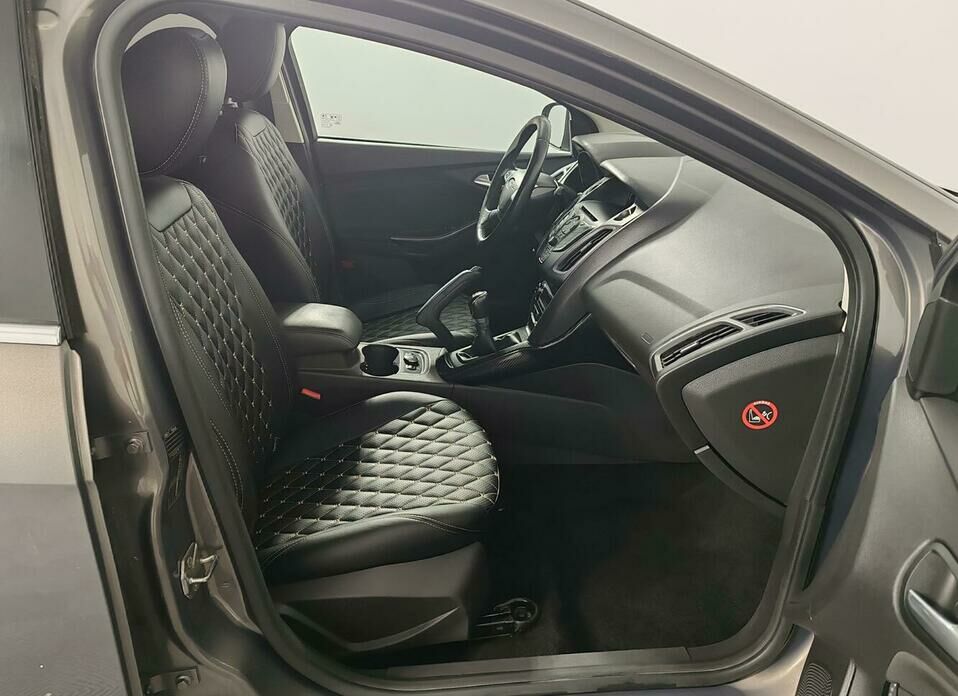 Ford Focus 1.6 MT (125 л.с.)