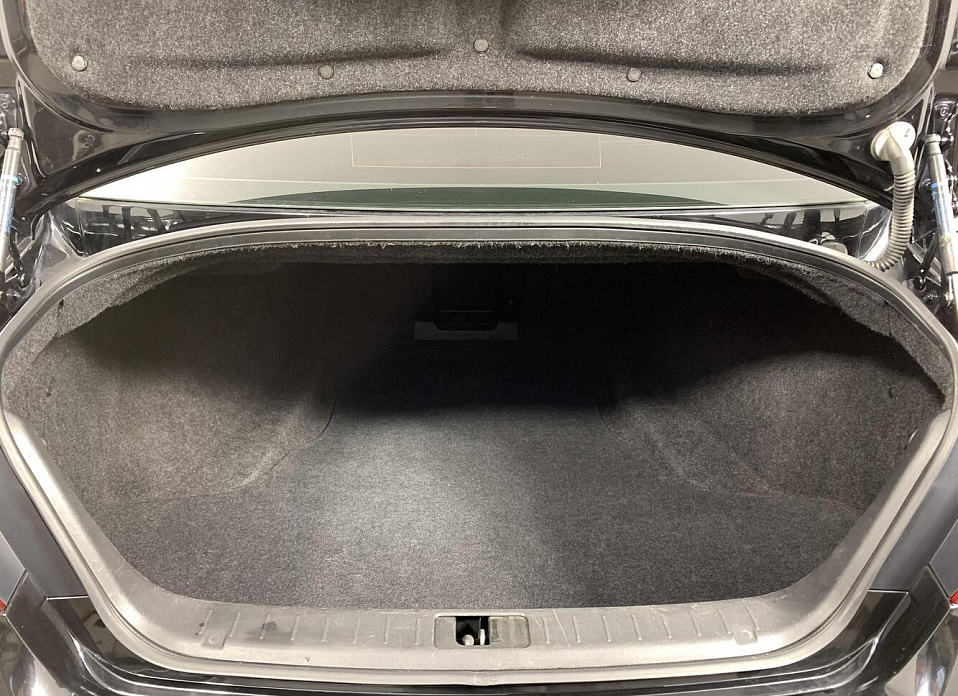 Infiniti Q70, I 3.7 AT (333 л.с.) 4WD