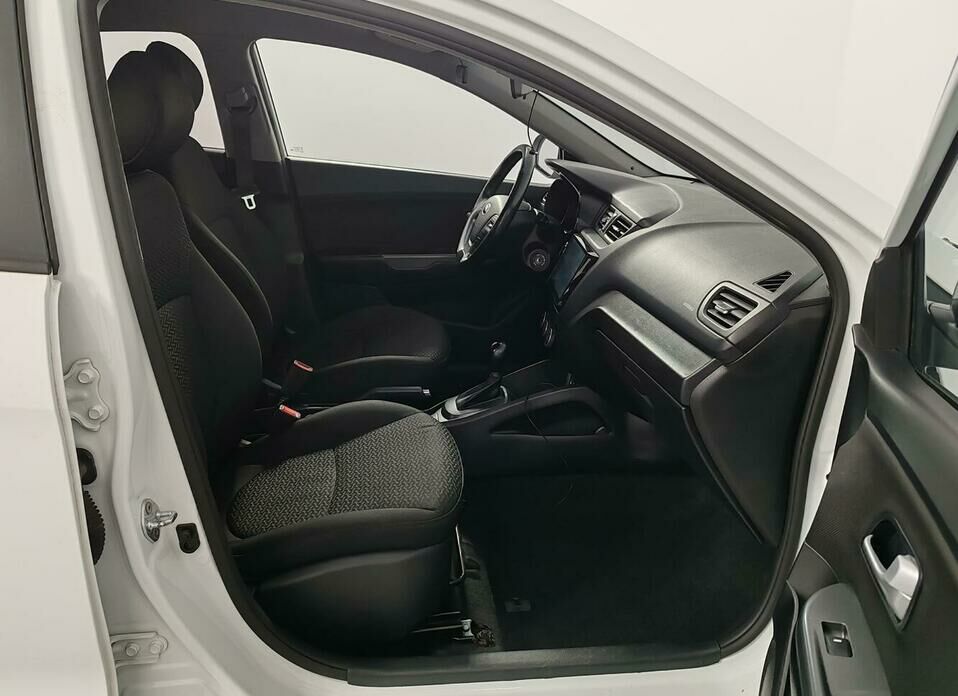 Kia Rio 1.6 AT (123 л.с.)