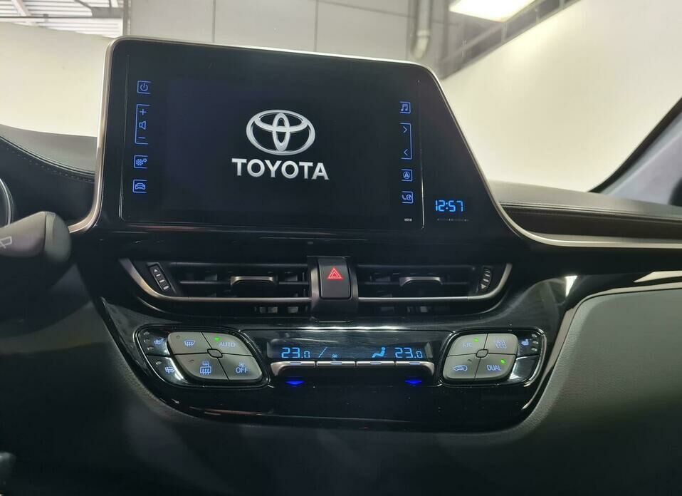 Toyota C-HR 2.0 CVT (148 л.с.)