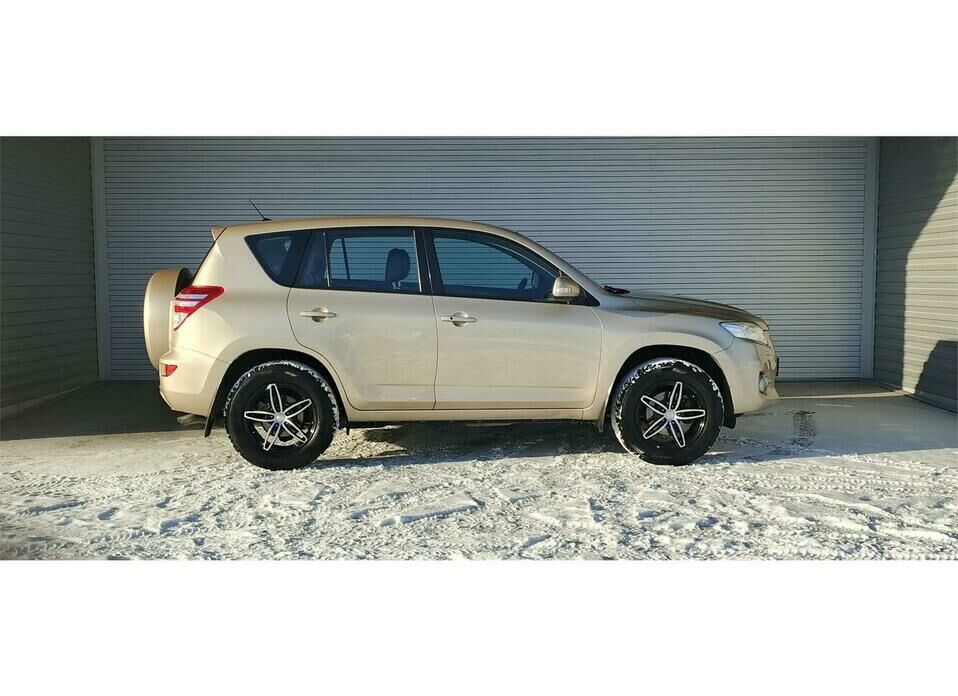 Toyota RAV4 2.0 CVT (148 л.с.) 4WD