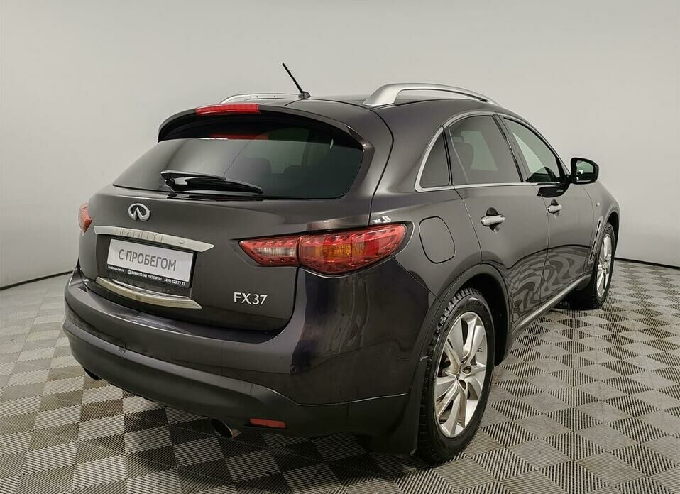 Infiniti FX FX37 3.7 AT (333 л.с.) 4WD