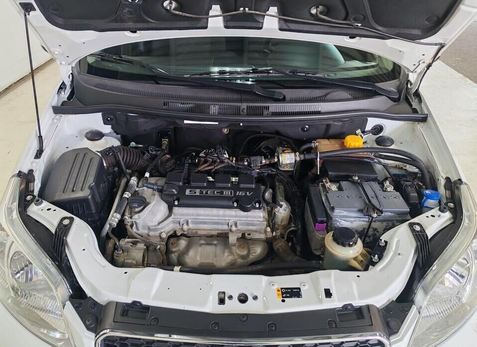 Chevrolet Nexia 1.5 MT (106 л.с.)