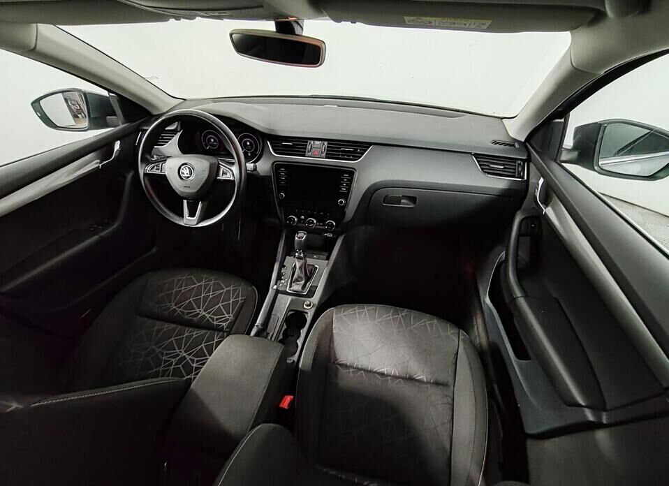 Skoda Octavia, IV 1.5 AMT (150 л.с.)
