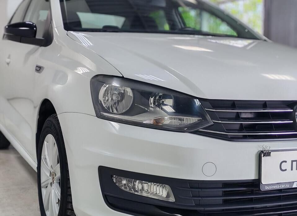 Volkswagen Polo, V Рестайлинг 1.6 AT (110 л.с.)