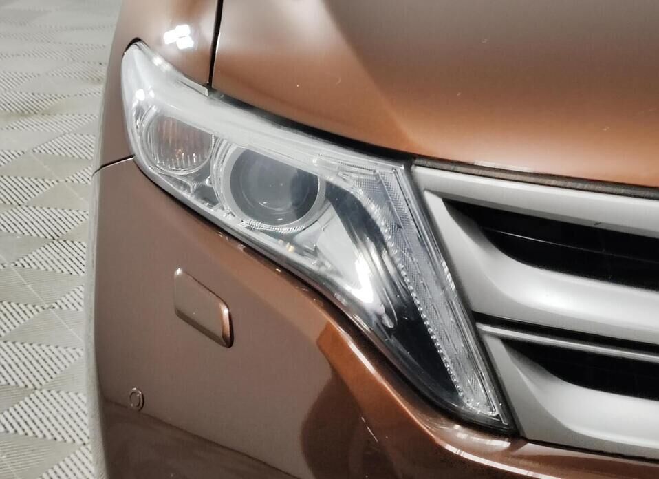 Toyota Venza, I Рестайлинг 2.7 AT (185 л.с.) 4WD
