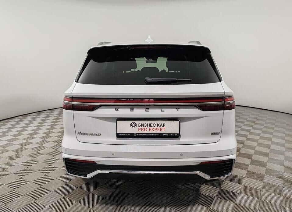 Geely Monjaro 2.0 AT (238 л.с.) 4WD