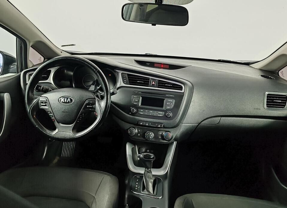 Kia Ceed, II Рестайлинг 1.6 AT (130 л.с.)
