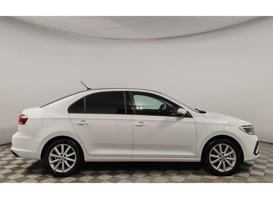 Volkswagen Polo, VI 1.4 AMT (125 л.с.)