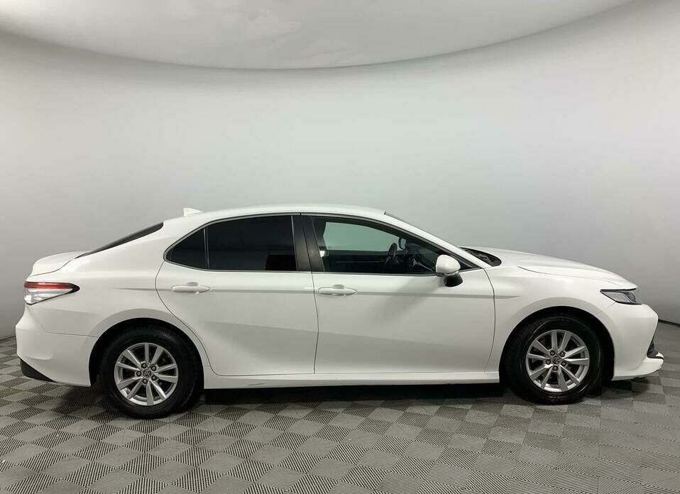 Toyota Camry 2.0 AT (150 л.с.)