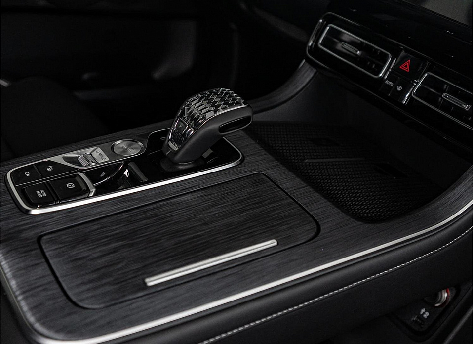 GAC GS8, II 2.0 AT (231 л.с.) 4WD