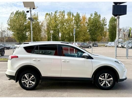 Toyota RAV4, 2018 г., 119 749 км