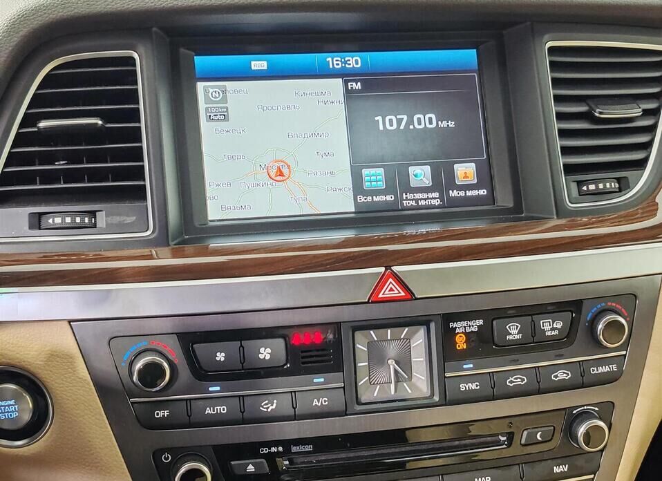 Hyundai Genesis, II 3.0 AT (249 л.с.) 4WD