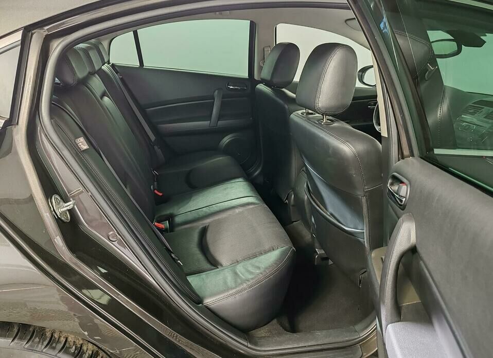 Mazda 6 2.0 AT (147 л.с.)