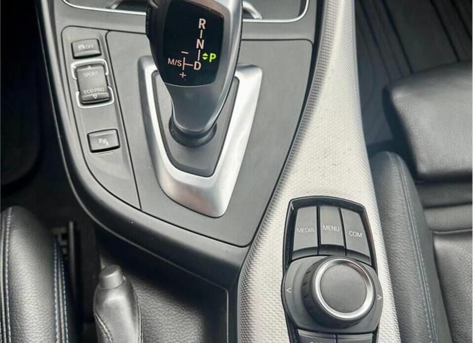 BMW 1 серии, II (F20/F21) Рестайлинг 2 118i 1.5 AT (136 л.с.)