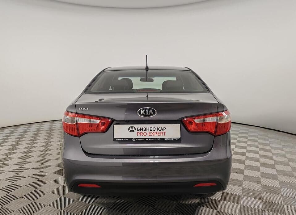 Kia Rio, III 4-speed 1.6 AT (123 л.с.)