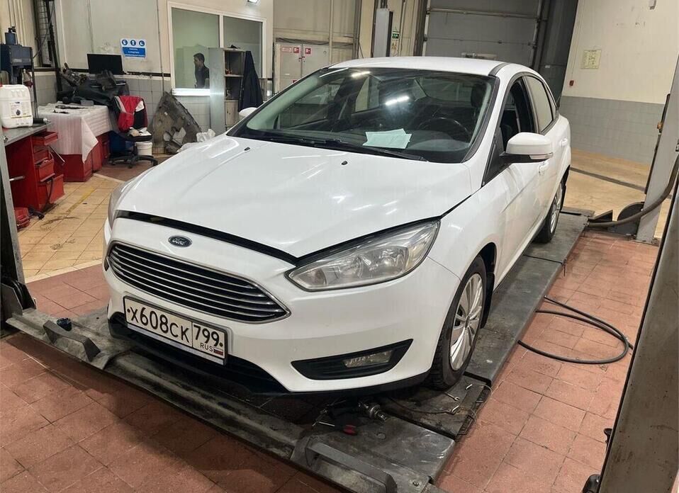 Ford Focus, III Рестайлинг 1.6 AMT (125 л.с.)